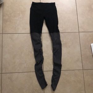 ALO Yoga Goddess Rouched Leggings Size XS